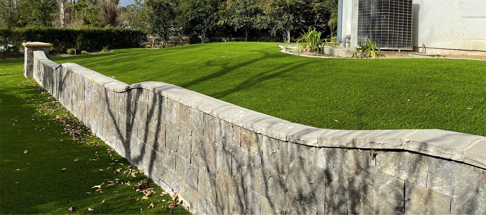 Retaining Walls, Structural & DecorativeWall Blocks, Riverside Pavers, Turf